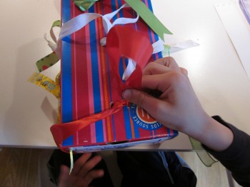 shoelace box 10