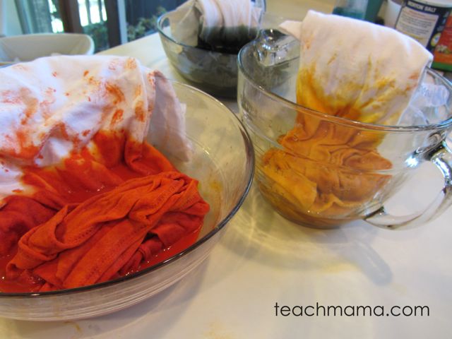 halloween scarf -- preparing dye