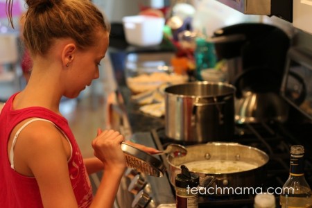 kid friendly kitchen | teachmama.com