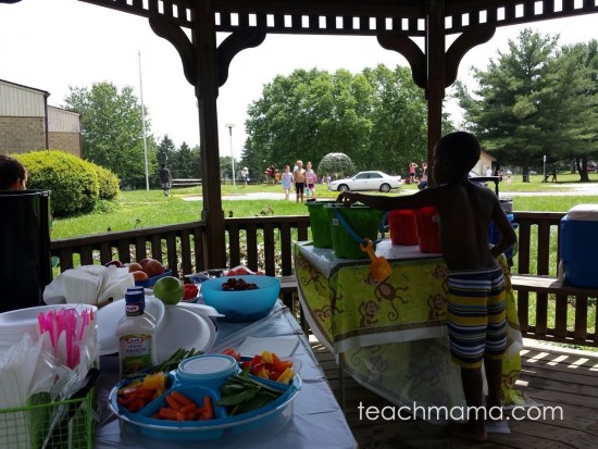 get kids to play outside | teachmama.com