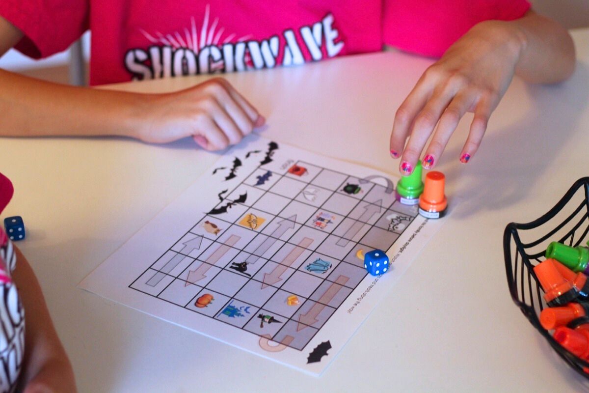 Follow-the-path board game in play