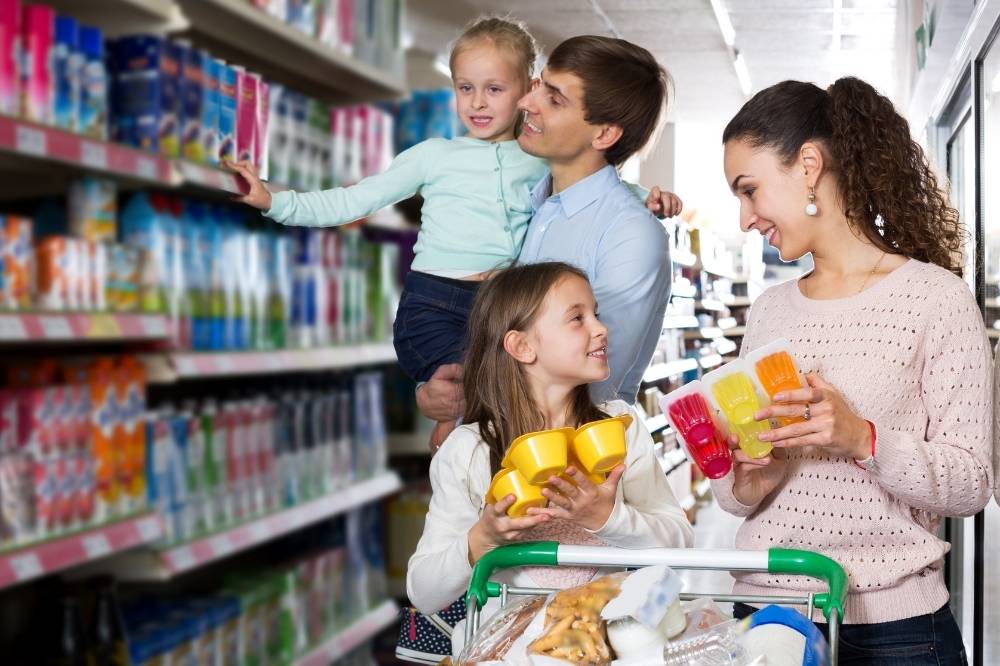 Family doing grocery