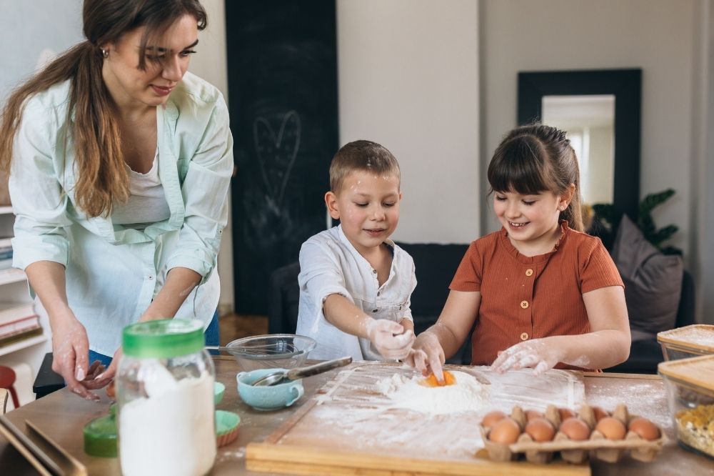 How to Turn Errands Into Mini Learning Moments